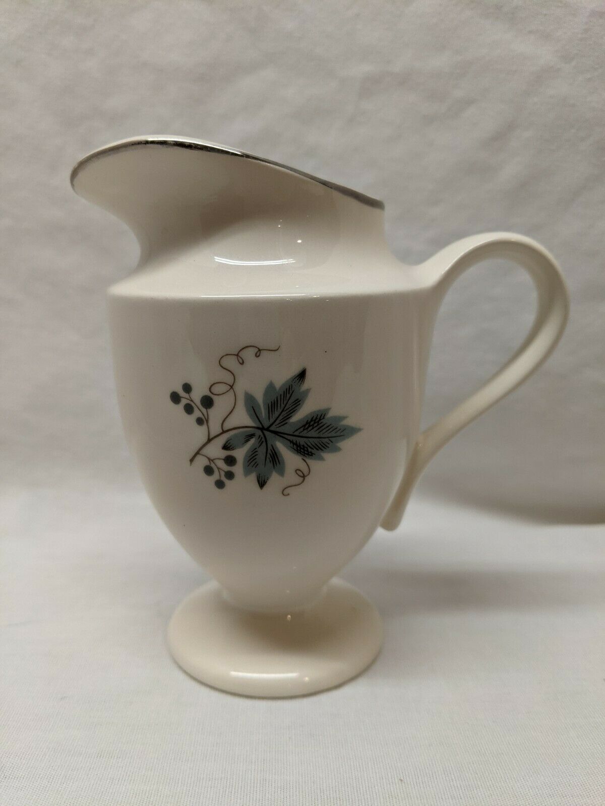 Vintage Taylor Smith Taylor Melody Lane Footed Creamer