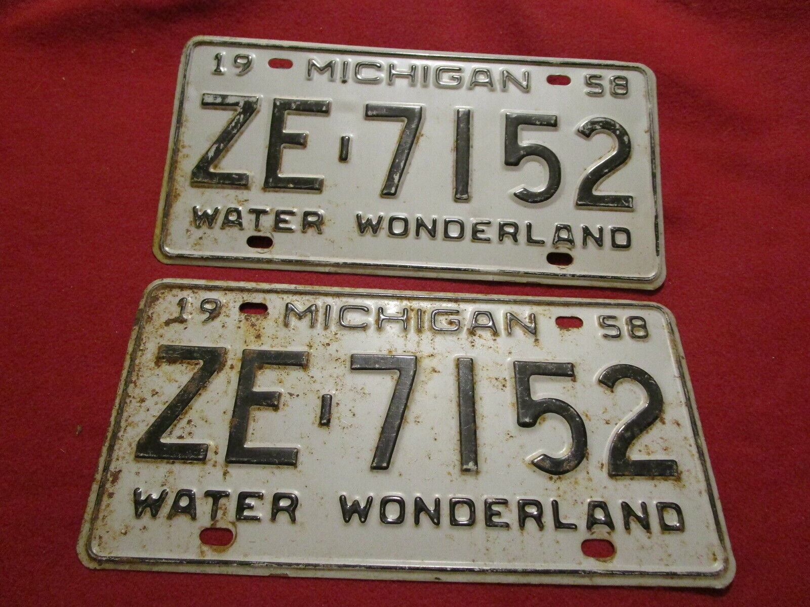 1958 Pair Of Michigan License Plates: Ze-7152; Gogebic County